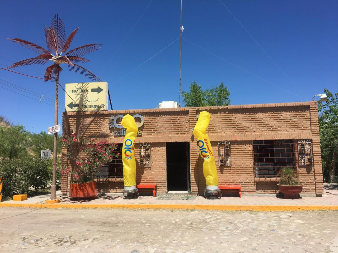 Hotel Y Balneario Ojo Caliente Camargo Exterior foto